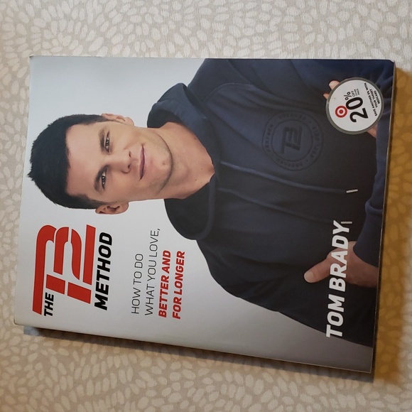 The TB12 Method Softcover Book by Tom Brady New - 2/$15 - Picture 1 of 7